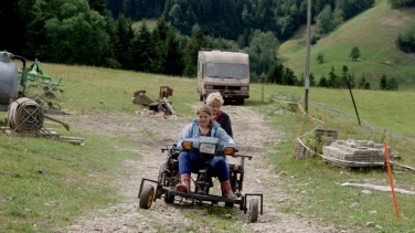 Das Mädchen vom Änziloch film trailer button