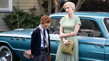 Mothers' Instinct film trailer button