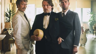 Men & Chicken film trailer button