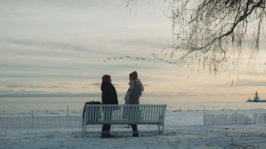 Close to You film trailer button