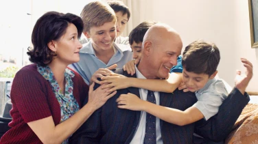 Le petit blond de la Casbah film trailer button