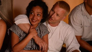 Loving film trailer button