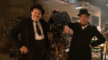Stan & Ollie film trailer button
