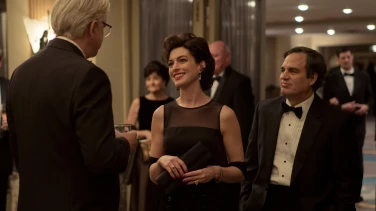 Dark Waters film trailer button