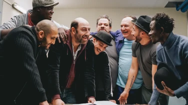 Un triomphe film trailer button