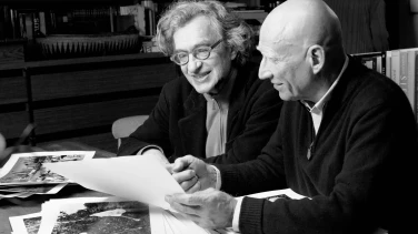 The Salt of the Earth film trailer button