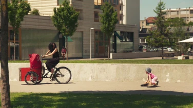 Menschenskind! film trailer button