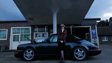 Spencer film trailer button