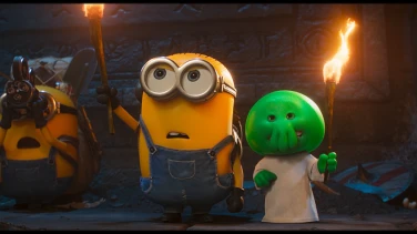 Minions & Monsters film trailer button