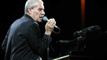 Paolo Conte, via con me film trailer button