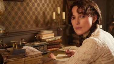 Colette film trailer button