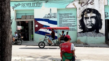 Tanzen im Land der eingefrorenen Träume film trailer button