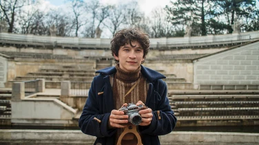 Marzec '68 - March '68 film trailer button