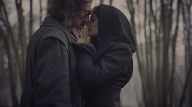 Les Trois Mousquetaires: D'Artagnan film trailer button