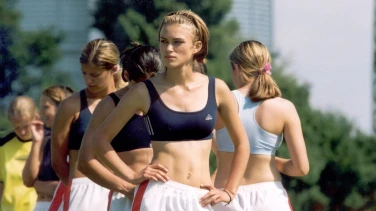Bend It Like Beckham film trailer button