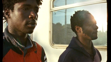 Mediterranea film trailer button