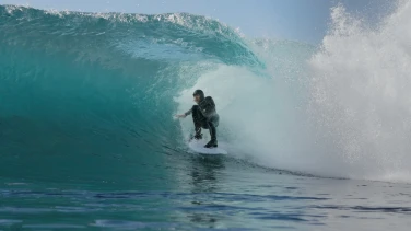 Surf Film Nacht: Southern Edge film trailer button
