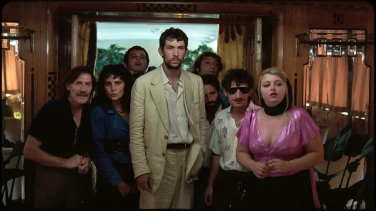 La chimera film trailer button