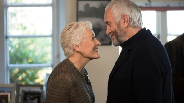 The Wife film trailer button