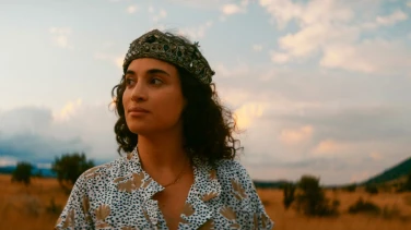 Reine Mère film trailer button