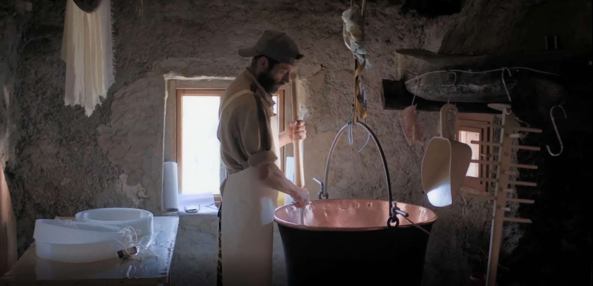 Kühe auf dem Dach hero banner image placeholder