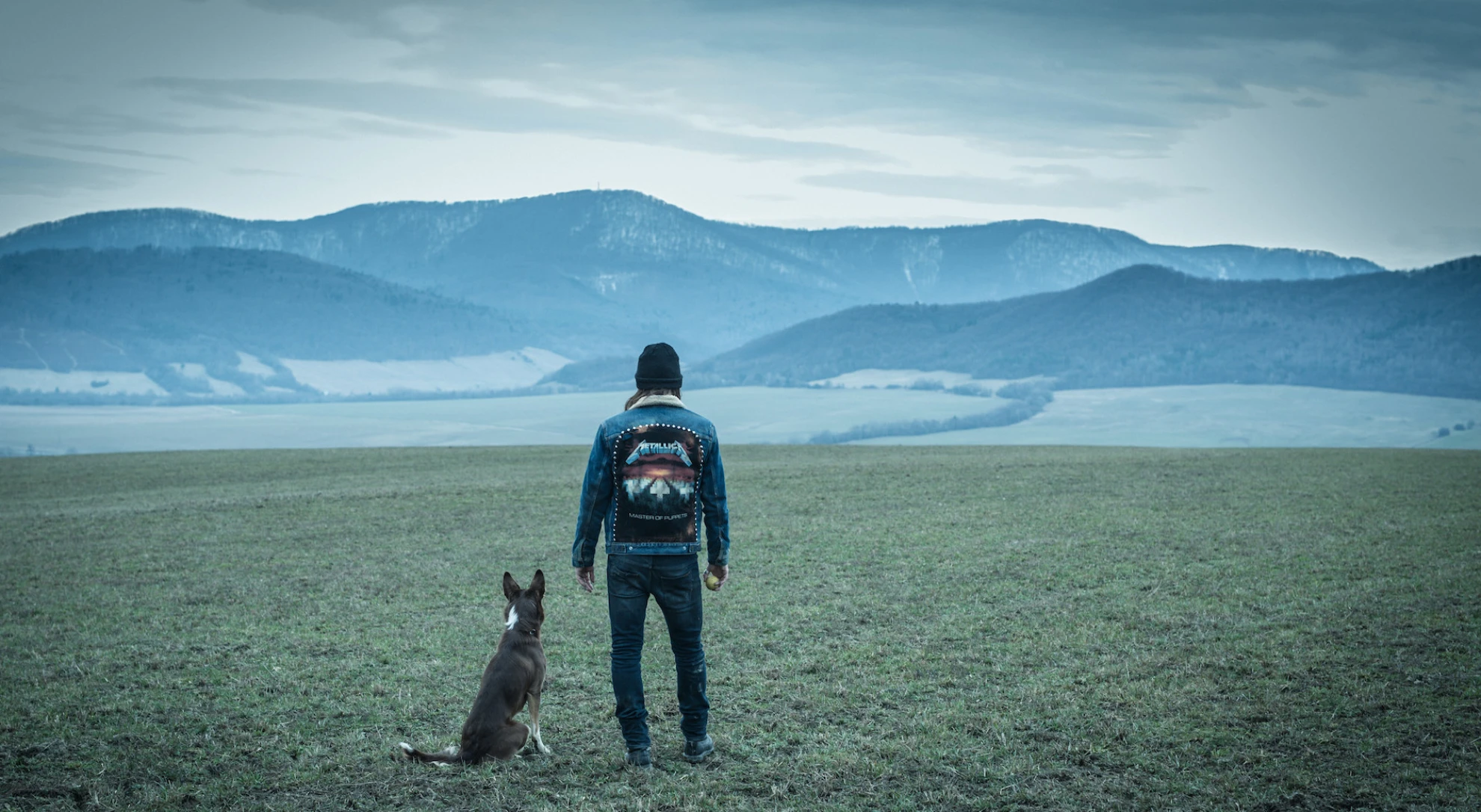 Mug hero banner image placeholder