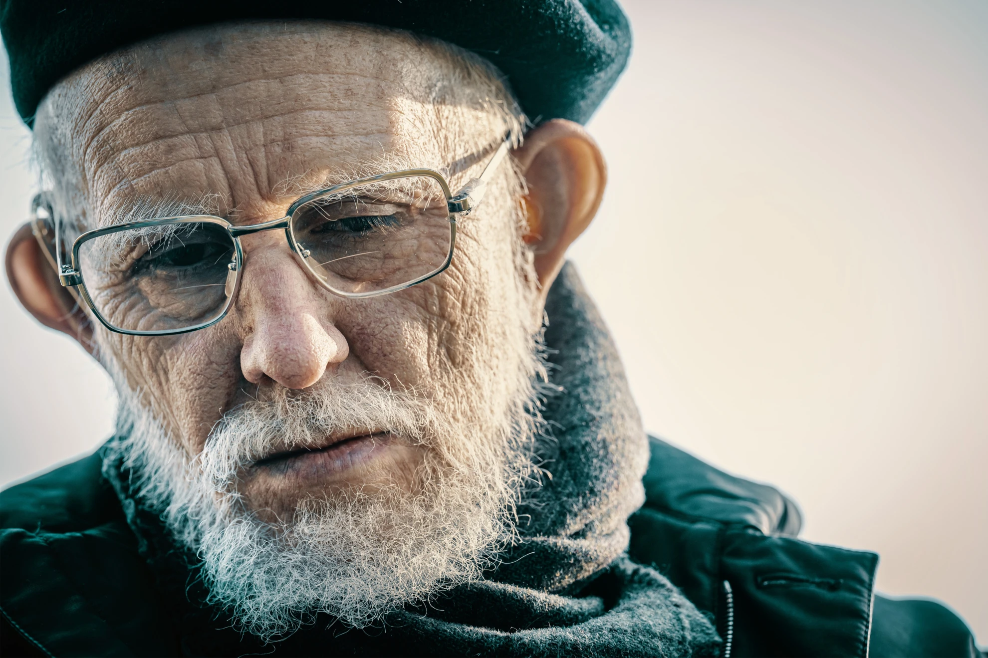 L'Abbé Pierre - Une vie de combats hero banner image placeholder