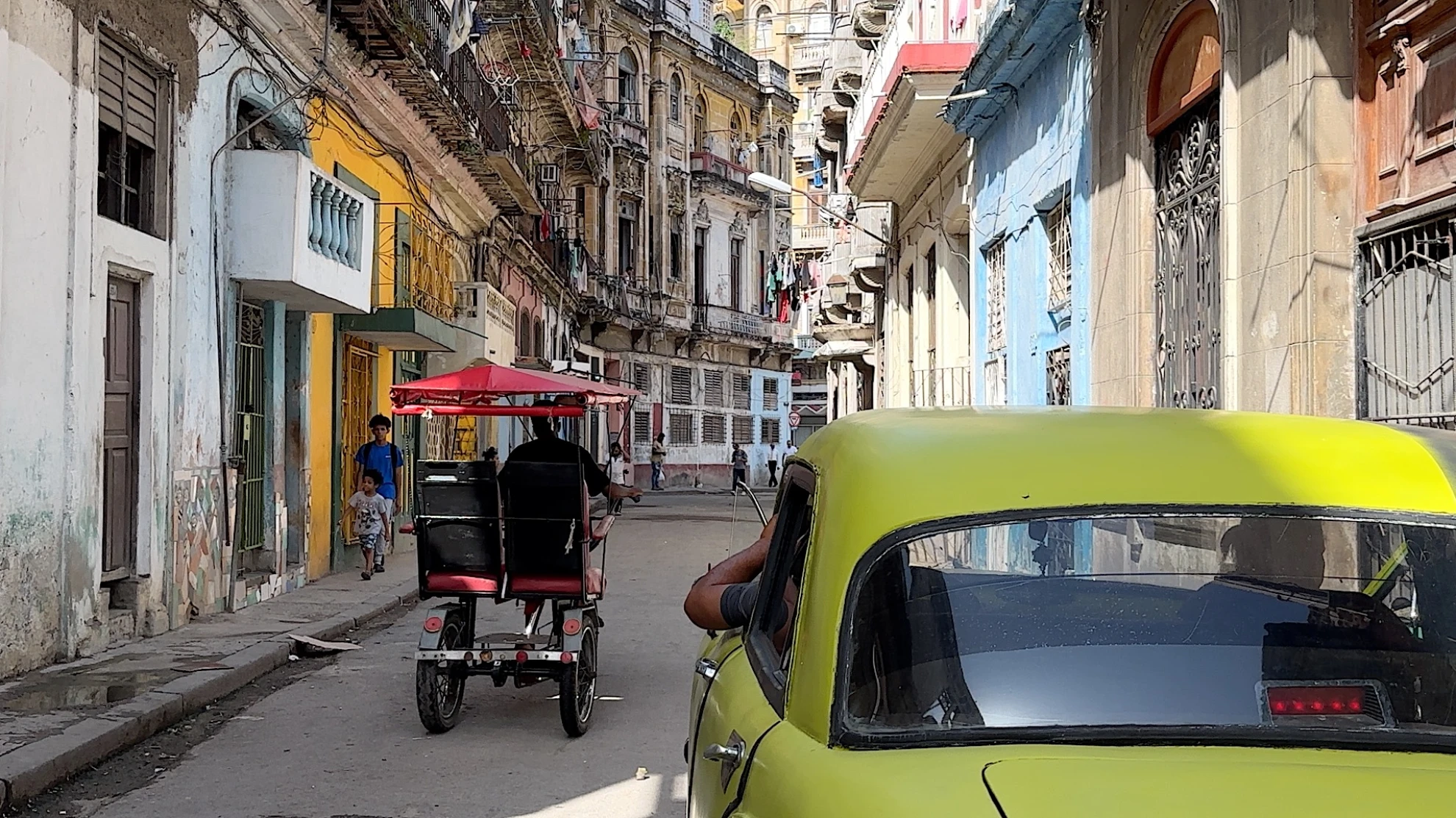 Tanzen im Land der eingefrorenen Träume hero banner image placeholder