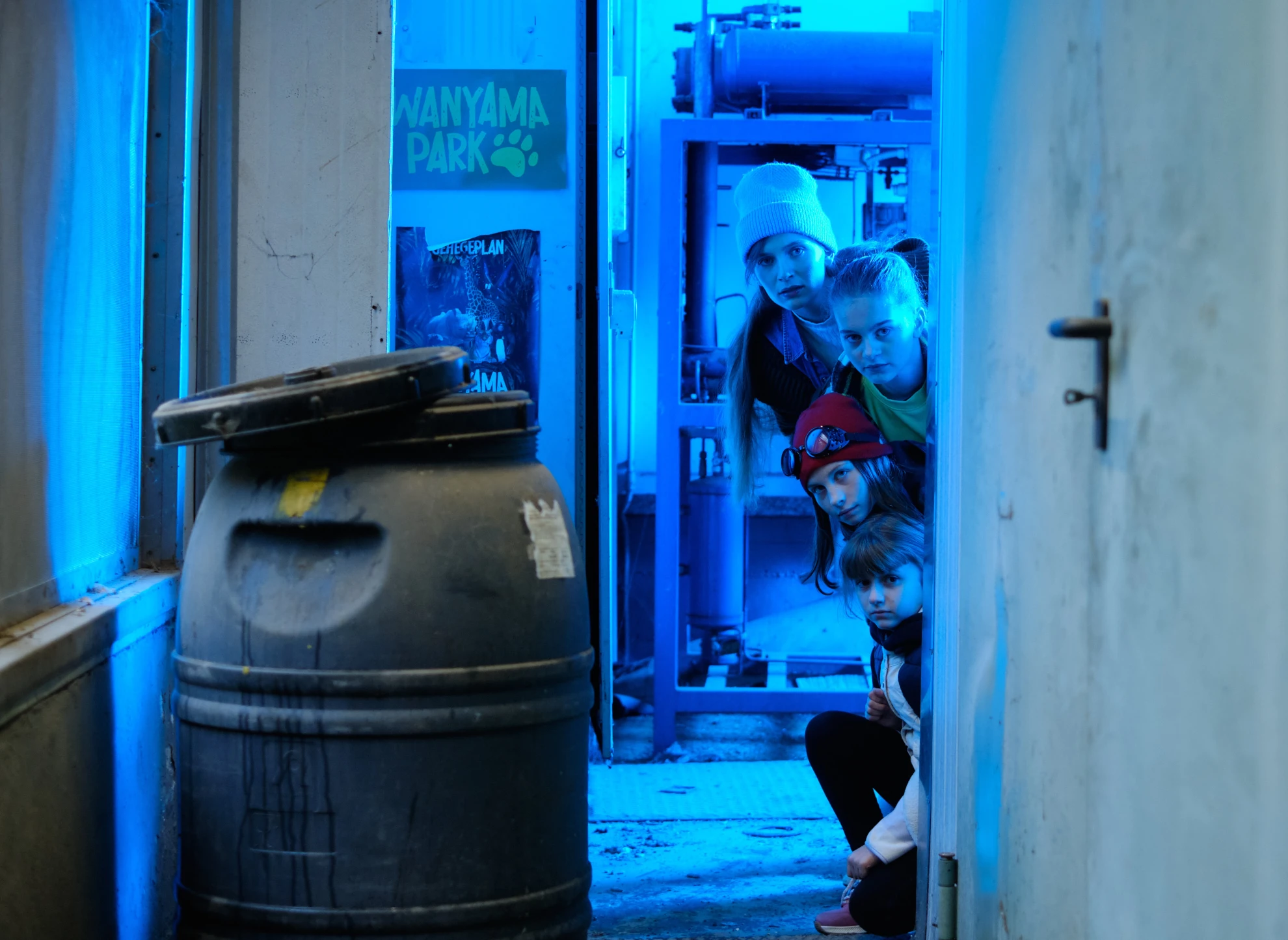 Die Chaosschwestern und Pinguin Paul hero banner image placeholder