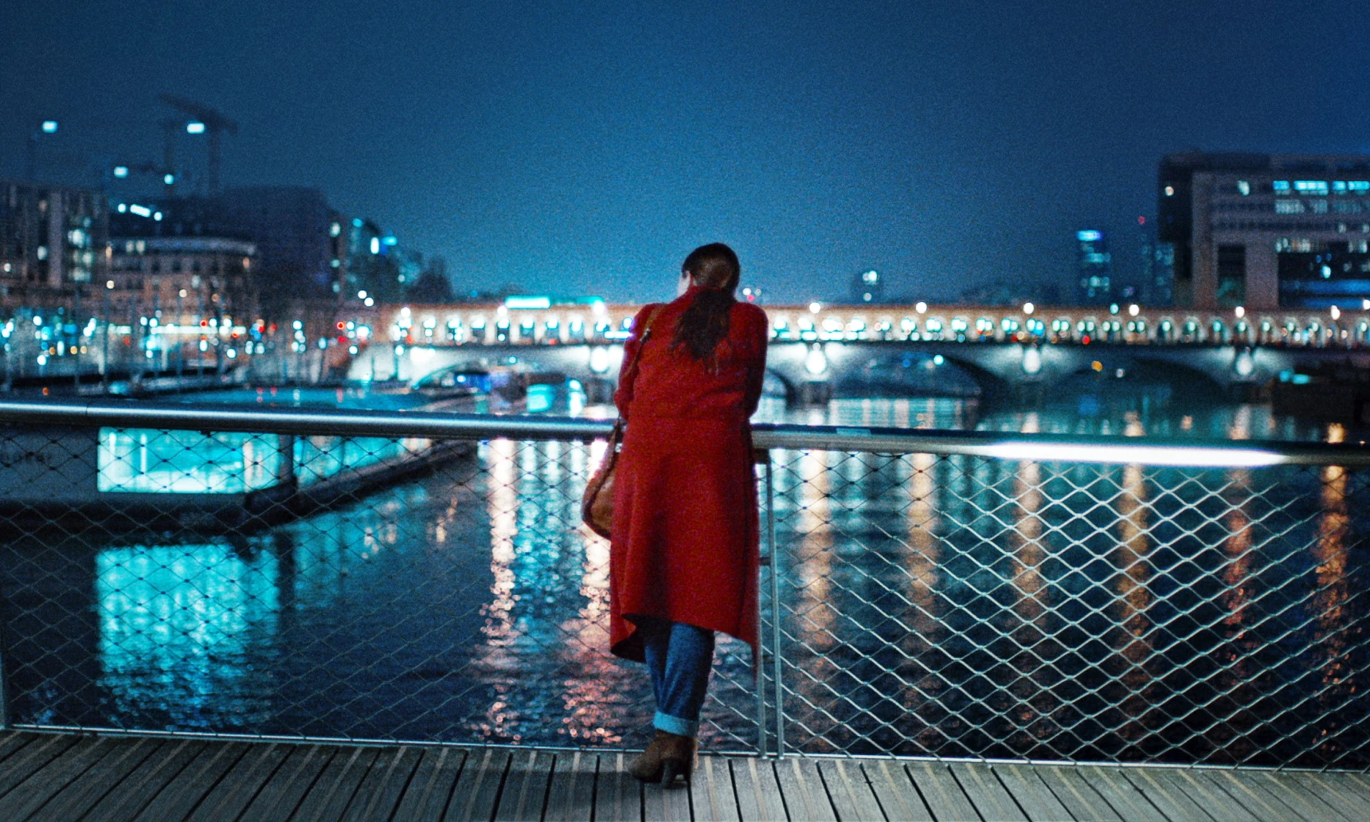 Jeune femme hero banner image placeholder