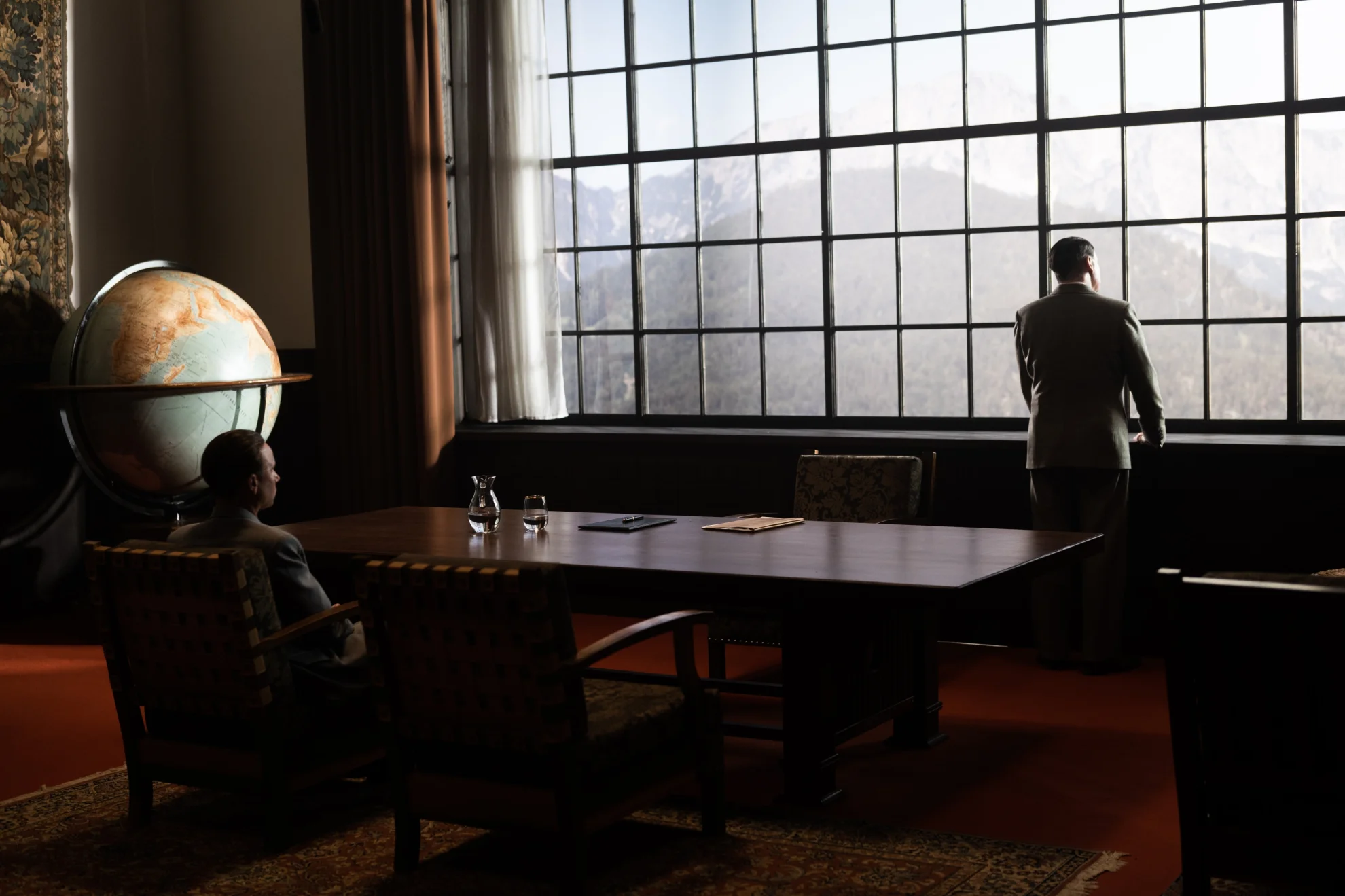 Führer und Verführer hero banner image