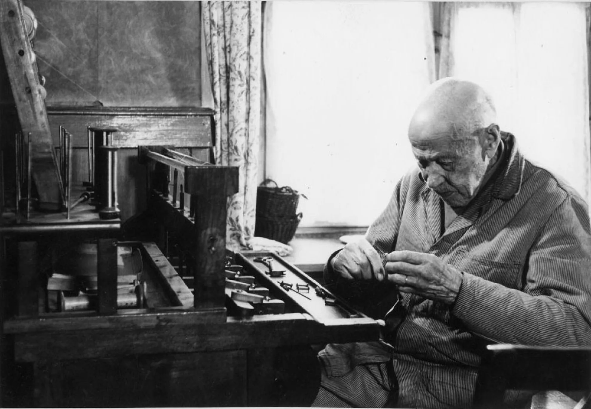 Die letzten Heimposamenter hero banner image placeholder