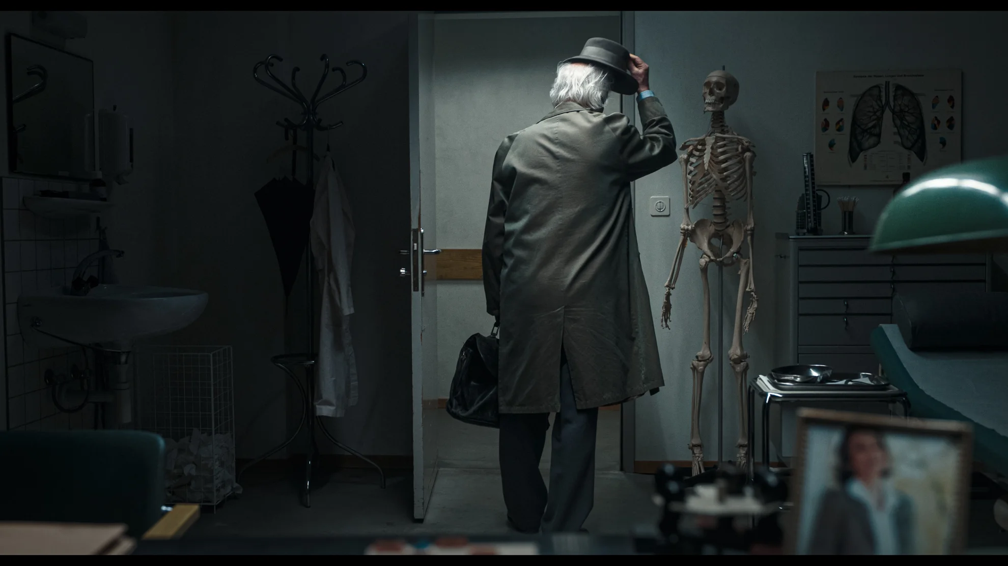 Aller Tage Abend hero banner image placeholder