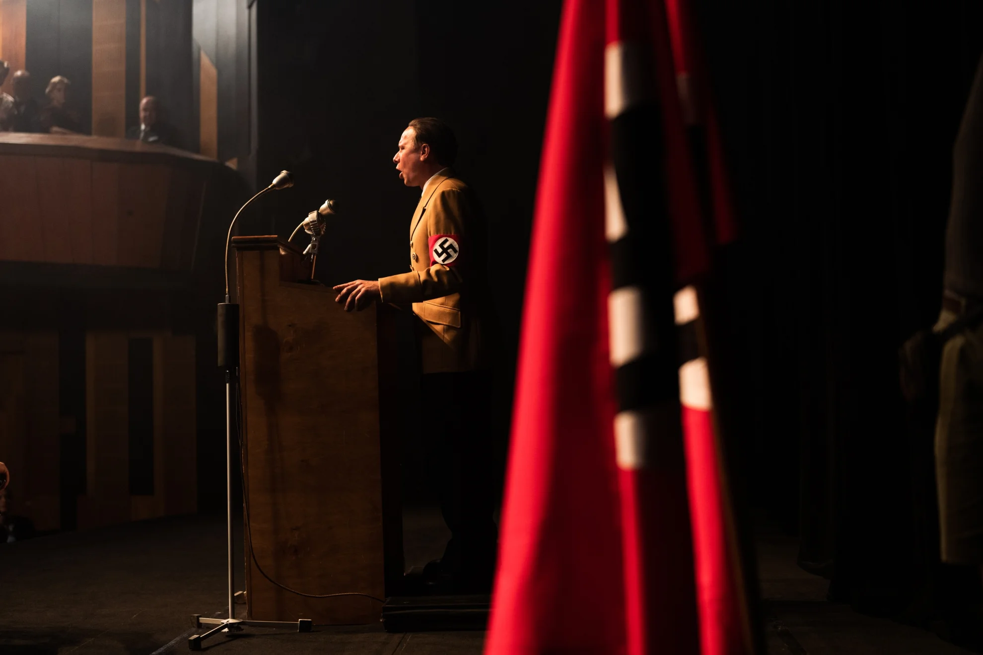 Führer und Verführer hero banner image placeholder