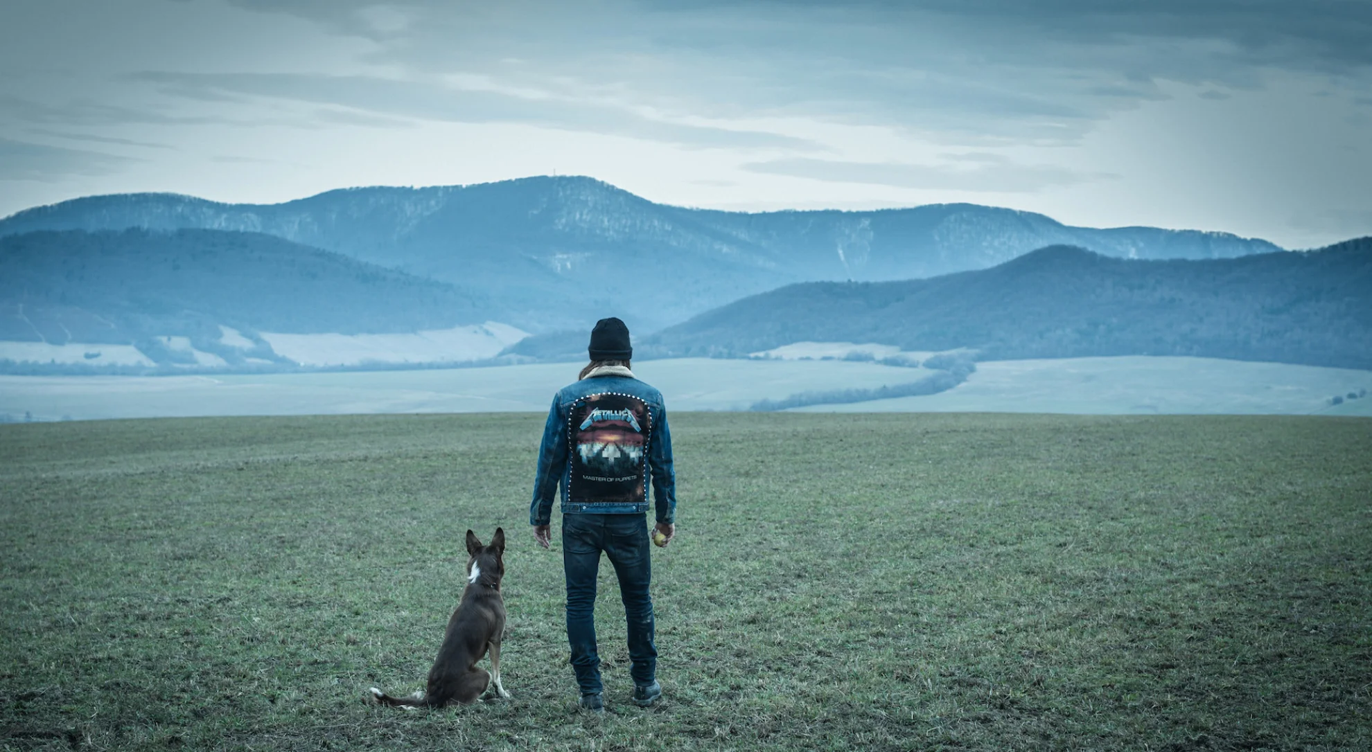 Mug hero banner image placeholder