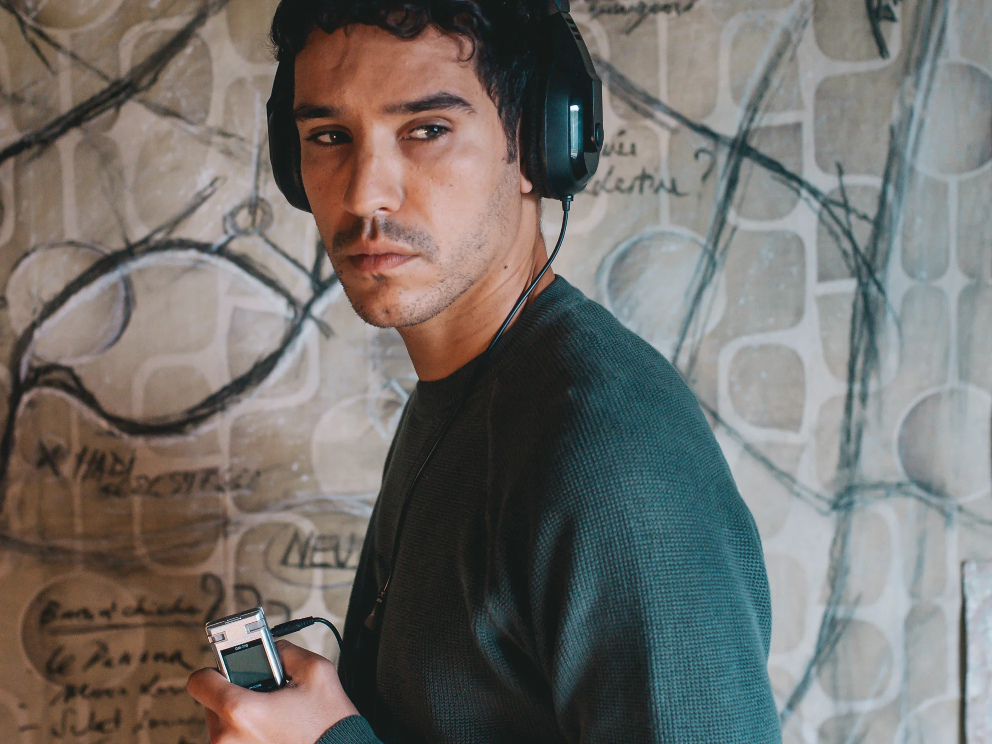 Les Fantômes (Ghost Trail) hero banner image