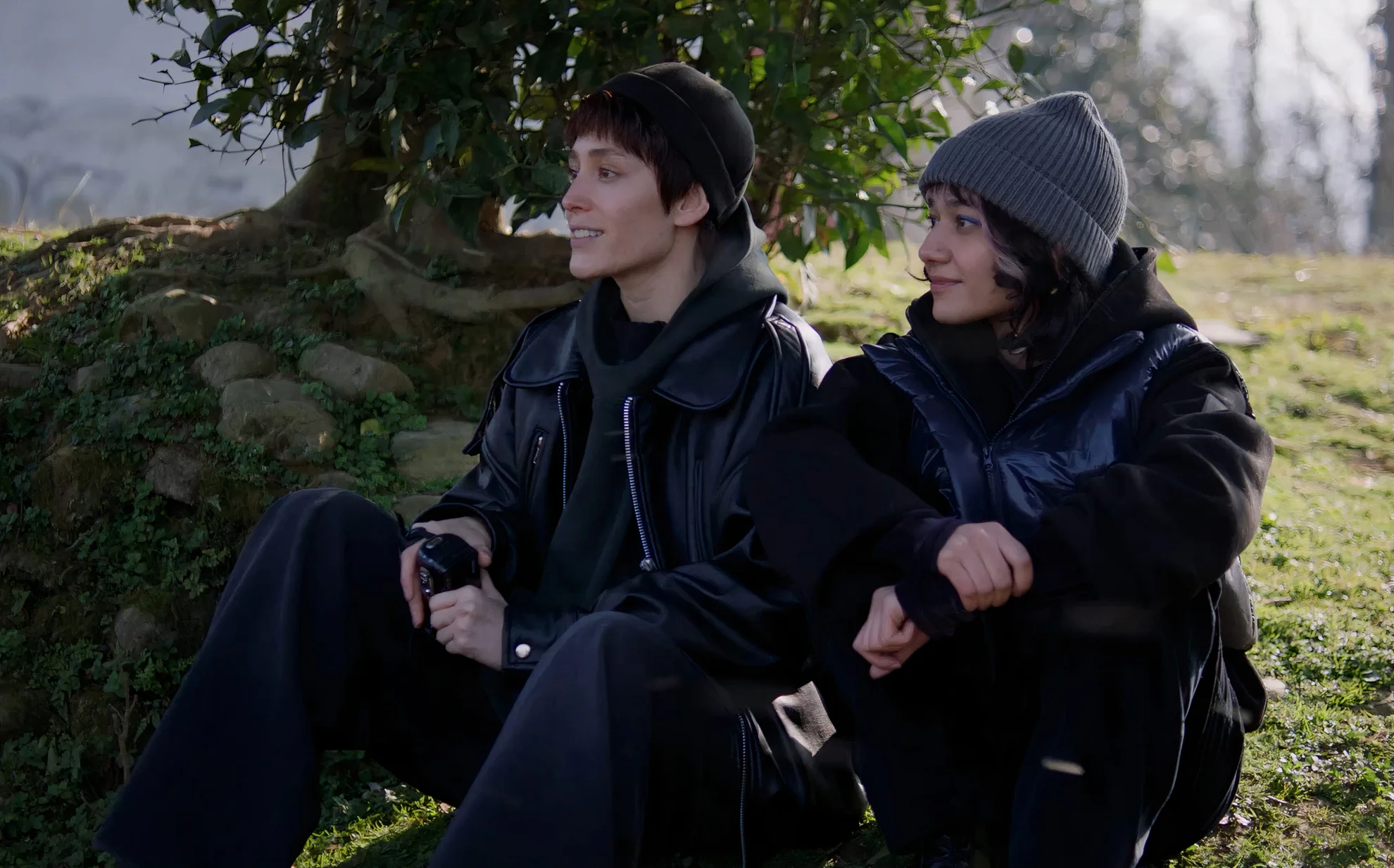 Between Dreams and Hope hero banner image