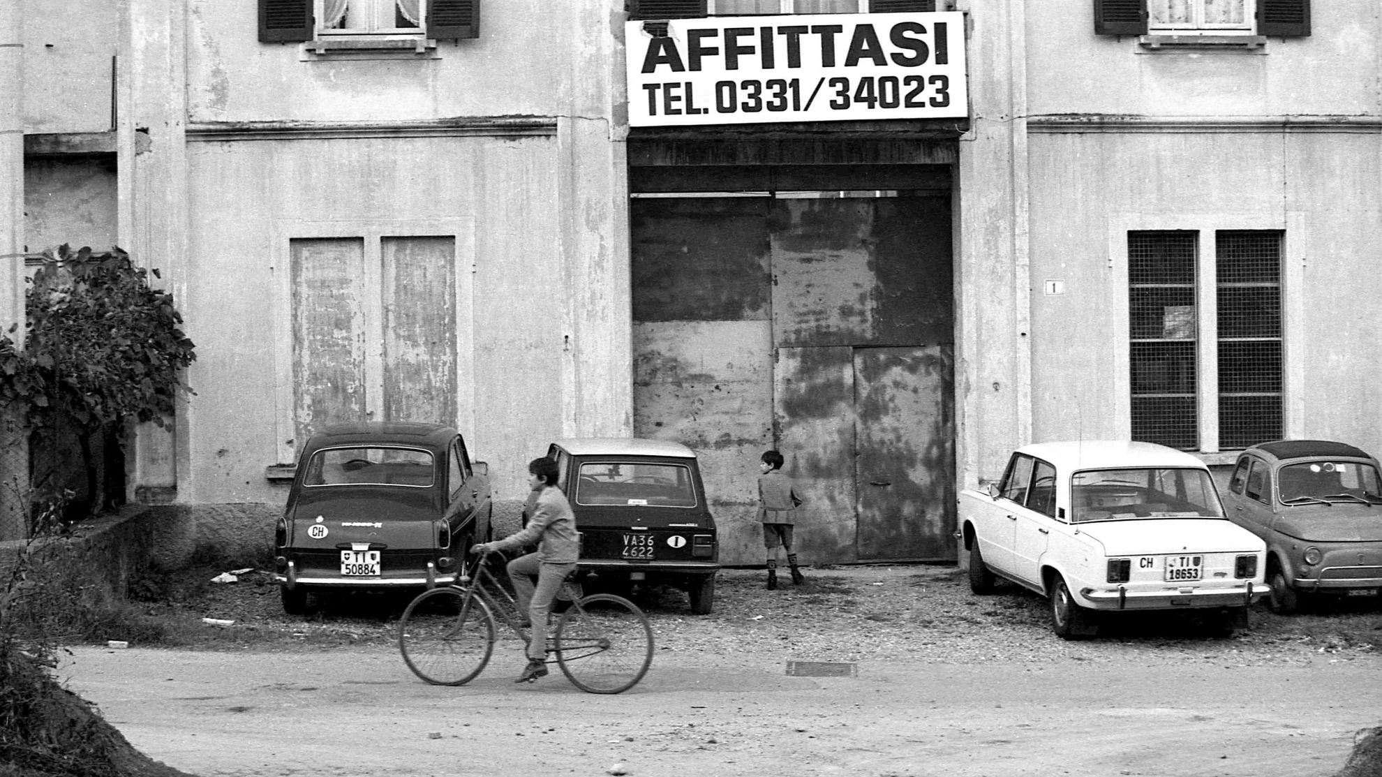 Cerchiamo per subito operai, offriamo... hero banner image placeholder