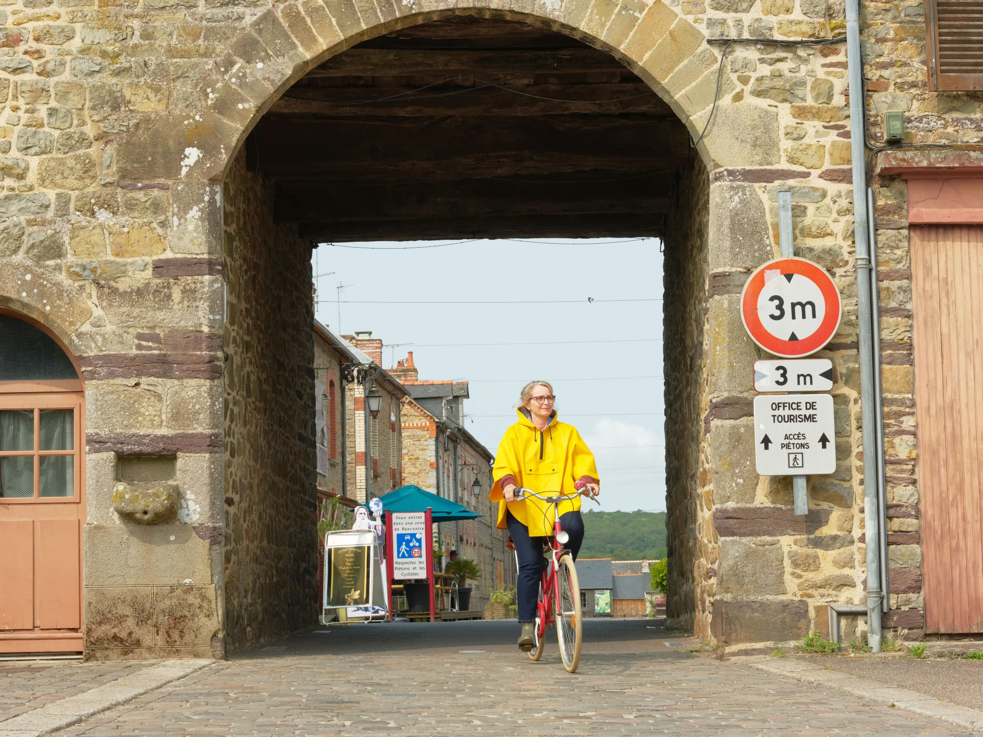 Les barbares hero banner image placeholder