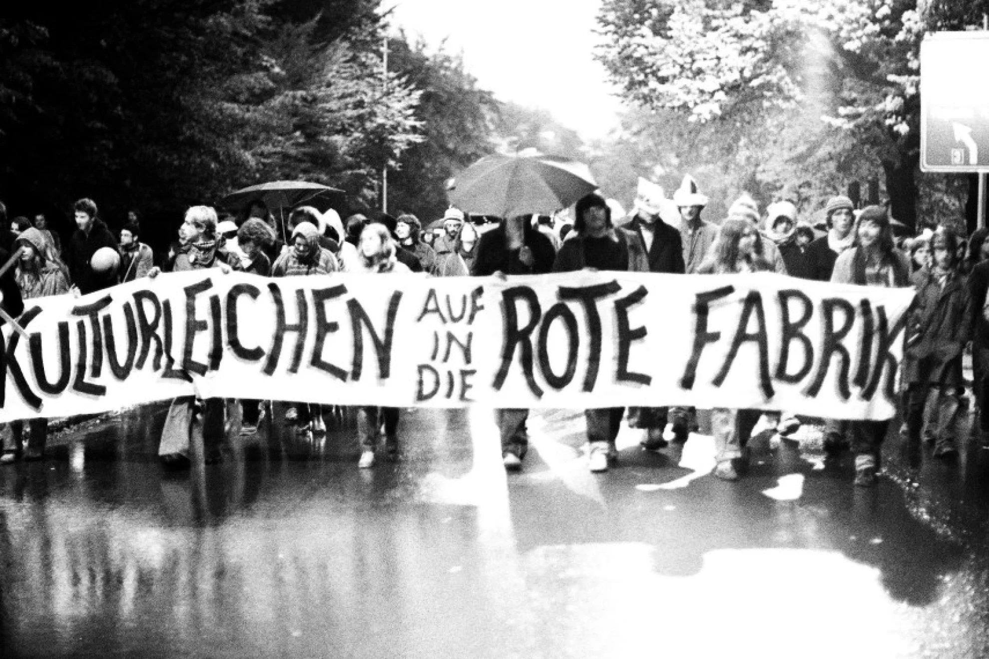 Züri brännt hero banner image