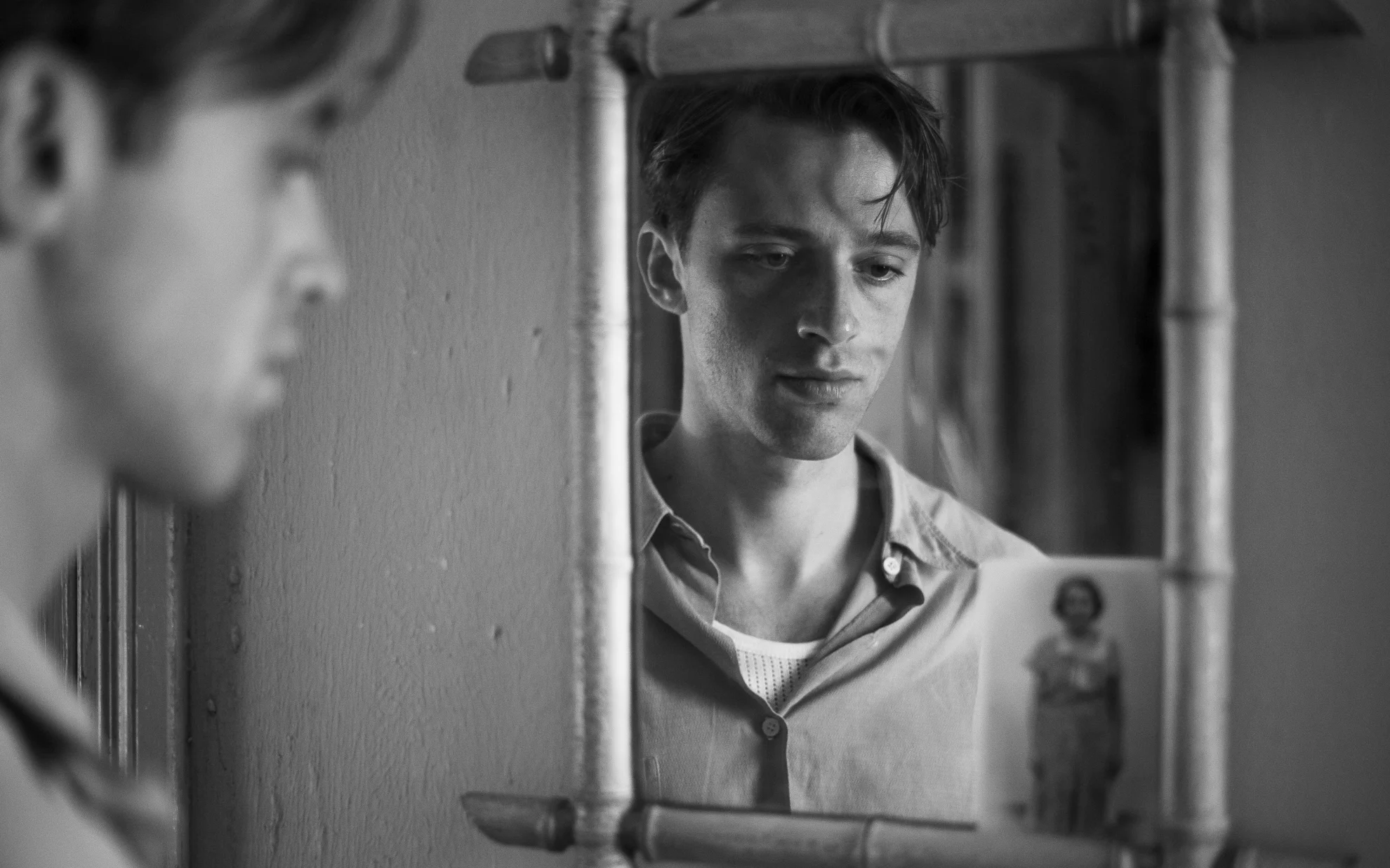 L'étranger hero banner image placeholder