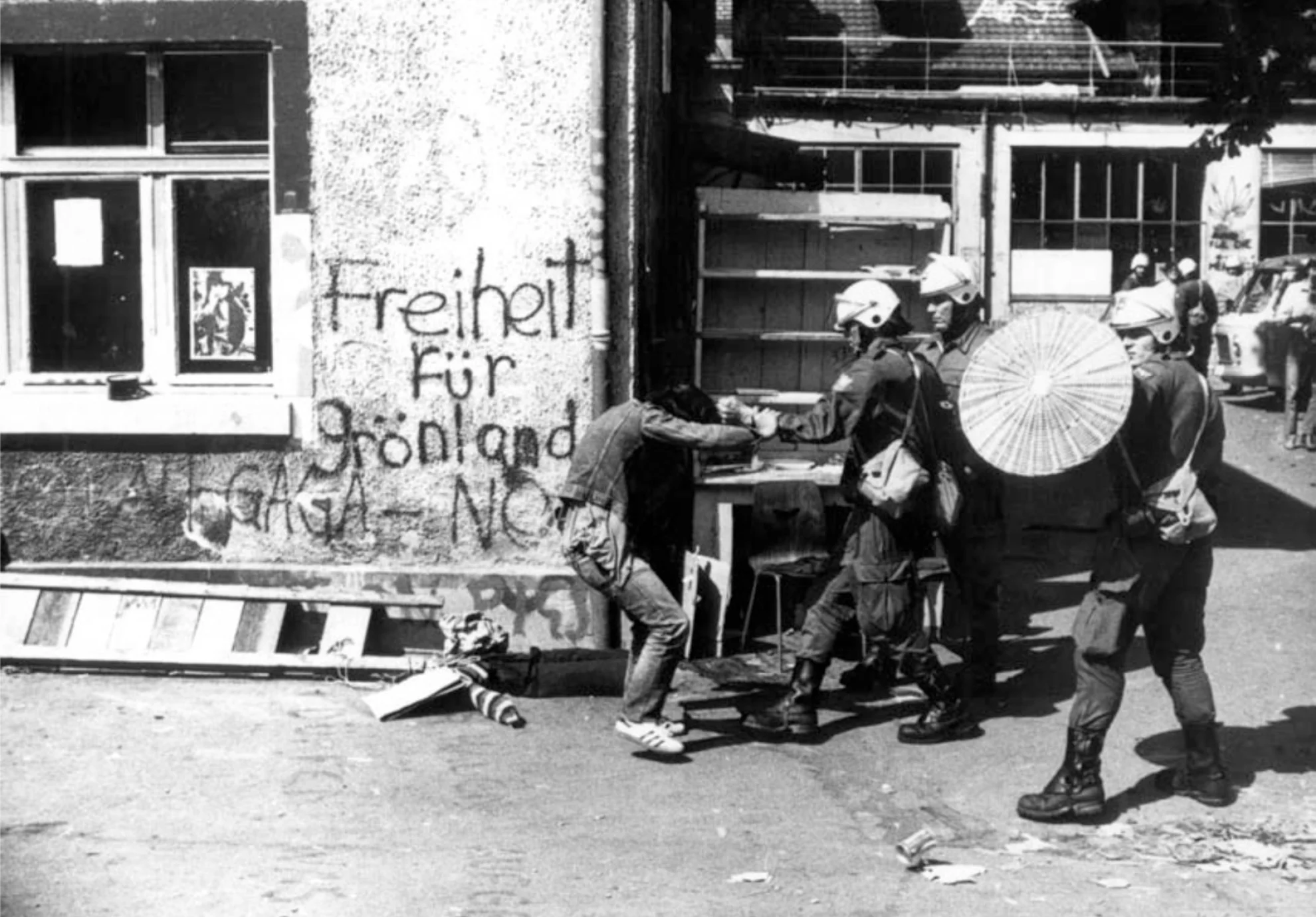 Züri brännt hero banner image placeholder