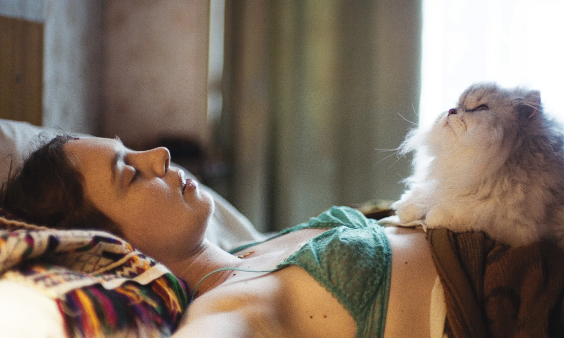 Jeune femme hero banner image