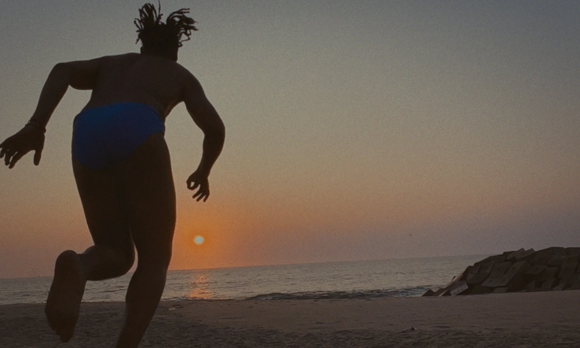 I Love you, I leave you hero banner image